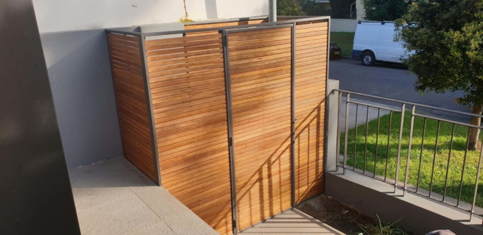 Project: horizontal hardwood screen and gate